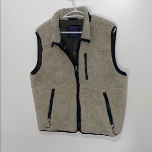 Men’s AMERICAN EAGLE vest size large